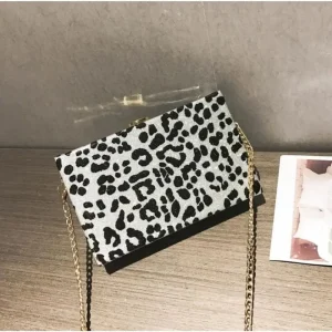 Pochette Soirée Léopard Blanche